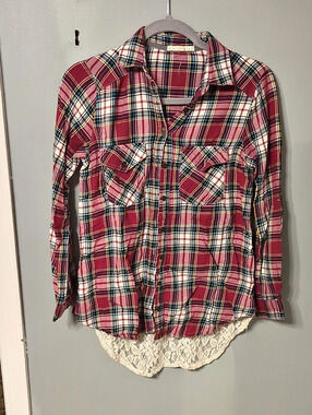 Rue 21 Plaid Lace-Back Button Down Shirt Red & Cream Small